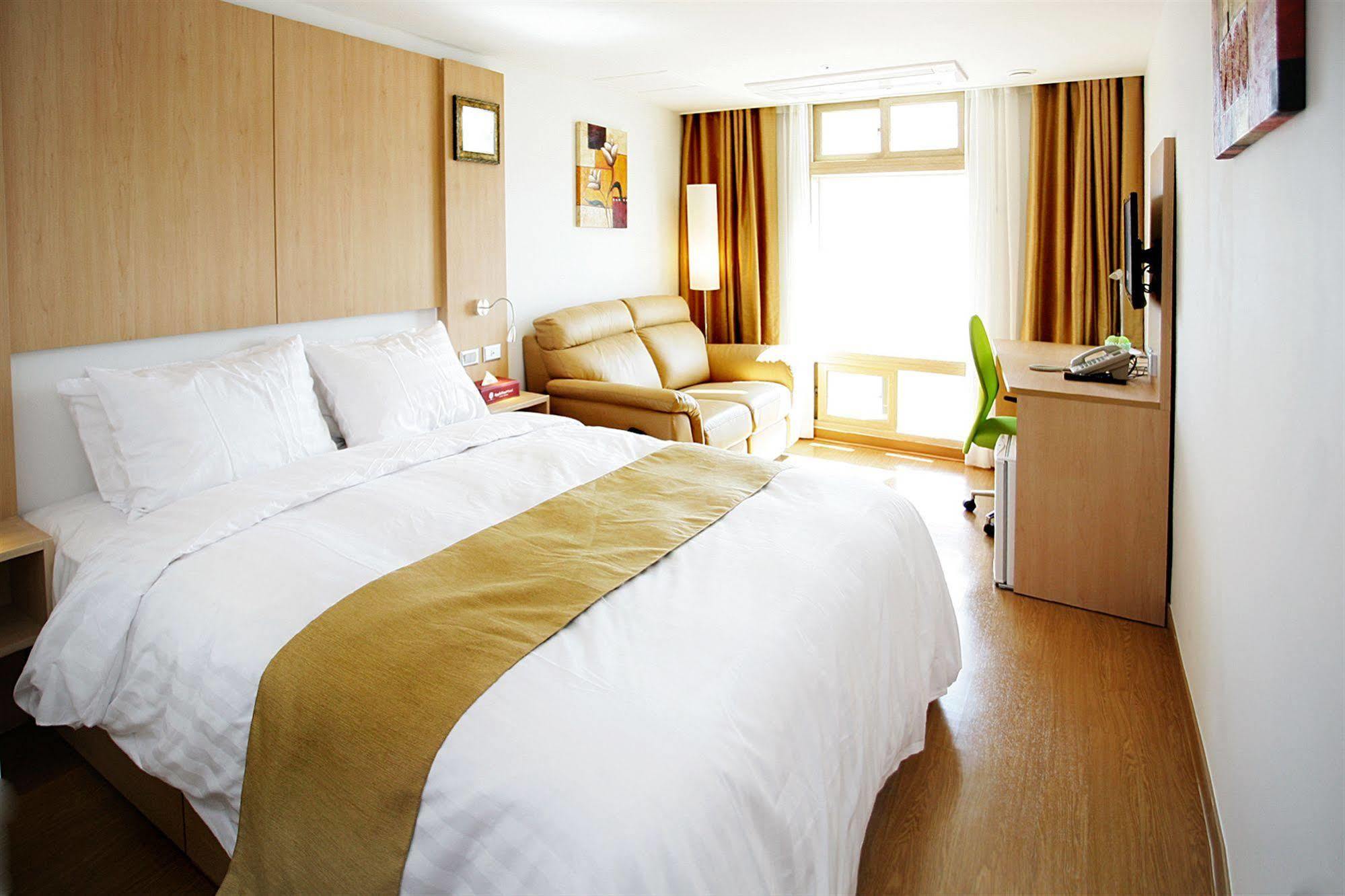 Gunsan Apple Tree Hotel Eksteriør bilde